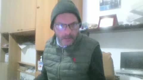 Snapshot of olak21 chatting on November 2025 03:15:02 PM olak21 online show from November 2025 03:15:02 PM