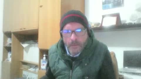 Snapshot of olak21 chatting on December 2025 04:57:02 PM olak21 online show from December 2025 04:57:02 PM