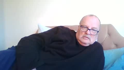 Snapshot of old_fkr chatting on January 2025 09:02:01 AM old_fkr online show from January 2025 09:02:01 AM