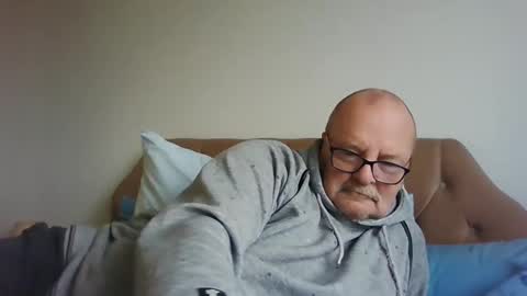 Snapshot of old_fkr chatting on January 2025 12:41:02 PM old_fkr online show from January 2025 12:41:02 PM