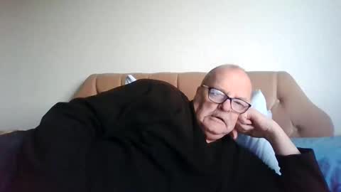 Snapshot of old_fkr chatting on February 2025 05:01:02 PM old_fkr online show from February 2025 05:01:02 PM