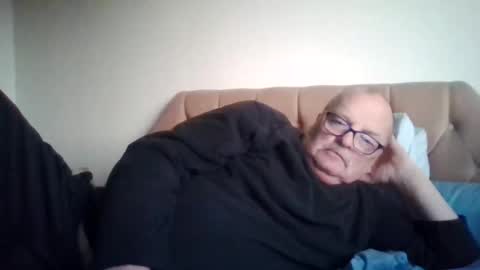 Snapshot of old_fkr chatting on February 2025 05:09:01 PM old_fkr online show from February 2025 05:09:01 PM