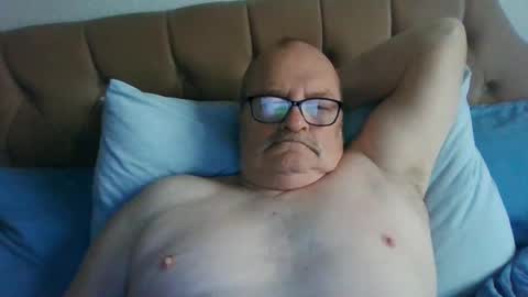 Snapshot of old_fkr chatting on February 2025 09:09:01 AM old_fkr online show from February 2025 09:09:01 AM