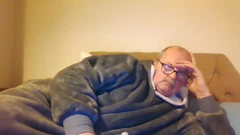 Snapshot of old_fkr chatting on February 2025 09:42:01 PM old_fkr online show from February 2025 09:42:01 PM