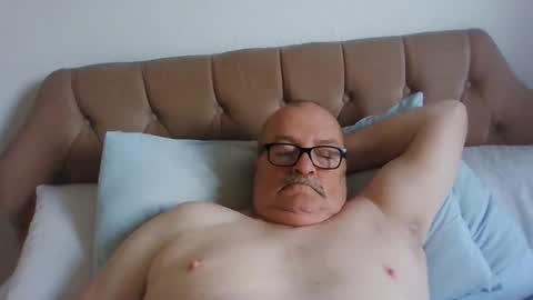 old_fkrr_ online show from October 2025 08:56:02 AM