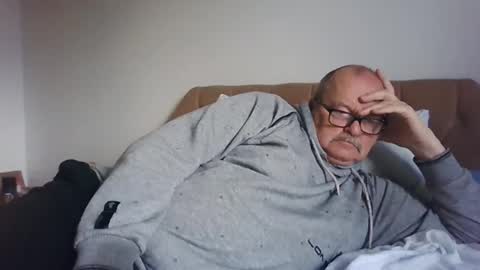 old_fkrr_ online show from November 2025 11:53:02 AM