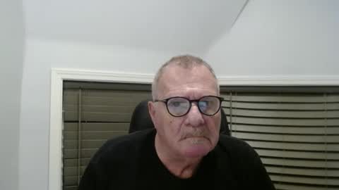 Snapshot of oldguybigd chatting on September 2025 04:51:02 AM oldguybigd online show from September 2025 04:51:02 AM