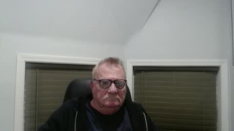 Snapshot of oldguybigd chatting on January 2026 04:26:01 AM oldguybigd online show from January 2026 04:26:01 AM