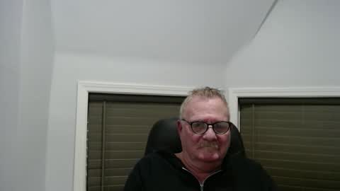 Snapshot of oldguybigd chatting on January 2026 06:37:02 AM oldguybigd online show from January 2026 06:37:02 AM