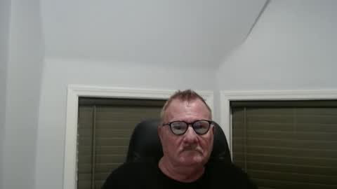 Snapshot of oldguybigd chatting on April 2026 06:16:01 AM oldguybigd online show from April 2026 06:16:01 AM