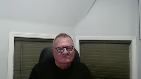 Snapshot of oldguybigd chatting on May 2026 04:50:02 AM oldguybigd online show from May 2026 04:50:02 AM