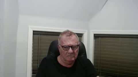 Snapshot of oldguybigd chatting on May 2026 04:29:02 AM oldguybigd online show from May 2026 04:29:02 AM