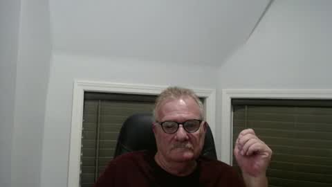 Snapshot of oldguybigd chatting on May 2026 05:24:02 AM oldguybigd online show from May 2026 05:24:02 AM