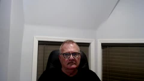 oldguybigd online show from July 2026 05:02:02 AM