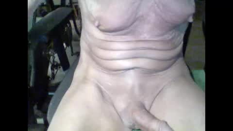 Snapshot of oldhorny64 chatting on February 2025 10:31:02 PM oldhorny64 online show from February 2025 10:31:02 PM
