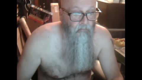 Snapshot of oldman196262 chatting on February 2025 01:38:01 PM oldman196262 online show from February 2025 01:38:01 PM