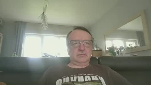 Snapshot of oldtimer160162493 chatting on May 2026 12:24:01 PM oldtimer160162493 online show from May 2026 12:24:01 PM
