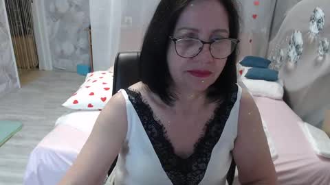 Snapshot of olgahottie chatting on May 2026 11:43:02 PM OlgaHottie online show from May 2026 11:43:02 PM