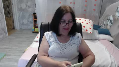 Snapshot of olgahottie chatting on May 2026 11:17:02 PM OlgaHottie online show from May 2026 11:17:02 PM