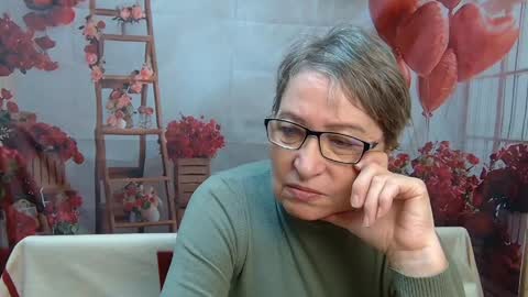 Snapshot of olgaluck chatting on April 2026 05:33:01 AM OlgaLuck online show from April 2026 05:33:01 AM