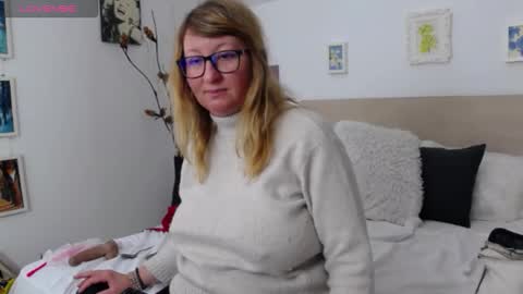 Olga Pavlova online show from January 2026 10:53:01 AM