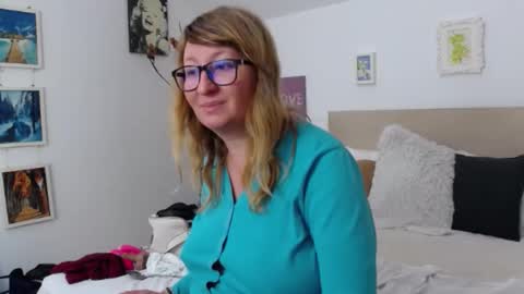 Olga Pavlova online show from February 2026 01:37:02 PM