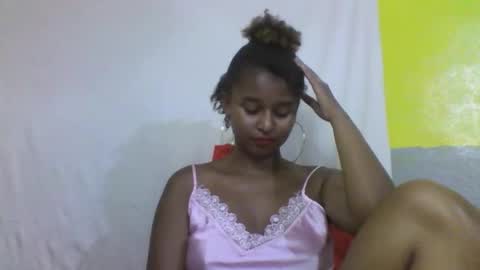 Snapshot of olinah610 chatting on January 2026 08:07:01 AM olinah610 online show from January 2026 08:07:01 AM