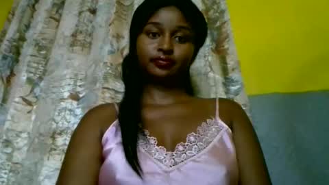 Snapshot of olinah610 chatting on February 2026 08:20:02 PM olinah610 online show from February 2026 08:20:02 PM