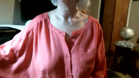 Snapshot of oliva714 chatting on January 2025 02:56:01 AM Olivia online show from January 2025 02:56:01 AM