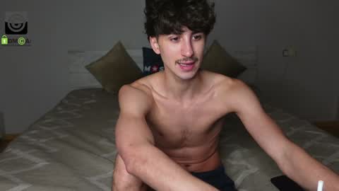 Snapshot of oliver_baker chatting on December 2024 03:50:02 PM Oliver  Kaen online show from December 2024 03:50:02 PM