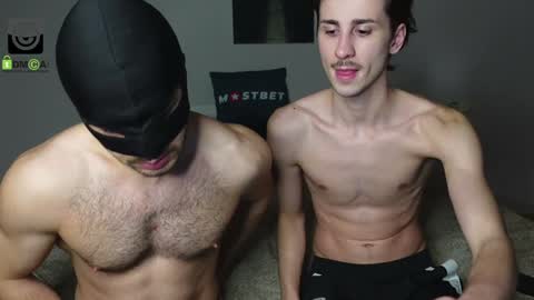 Snapshot of oliver_baker chatting on January 2025 03:27:01 PM Oliver  Kaen online show from January 2025 03:27:01 PM