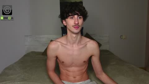 Snapshot of oliver_baker chatting on January 2025 04:40:01 PM Oliver  Kaen online show from January 2025 04:40:01 PM