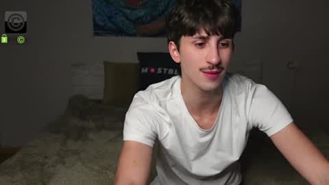 Snapshot of oliver_baker chatting on January 2025 05:00:01 PM Oliver  Kaen online show from January 2025 05:00:01 PM