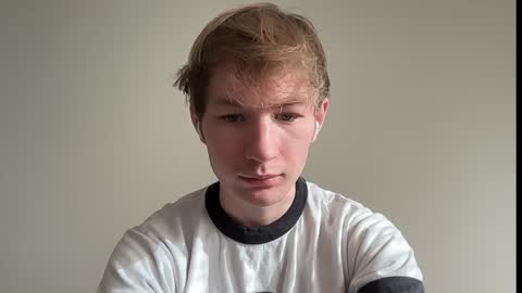 Snapshot of oliver_beck chatting on December 2024 07:38:02 PM Oliver Beck online show from December 2024 07:38:02 PM