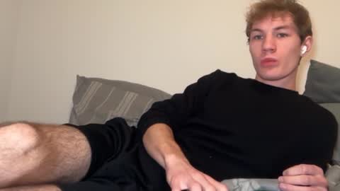 Snapshot of oliver_beck chatting on January 2025 01:48:01 AM Oliver Beck online show from January 2025 01:48:01 AM