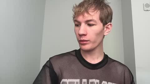 Snapshot of oliver_beck chatting on January 2025 07:37:01 PM Oliver Beck online show from January 2025 07:37:01 PM