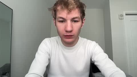 Snapshot of oliver_beck chatting on March 2025 07:12:02 PM Oliver Beck online show from March 2025 07:12:02 PM