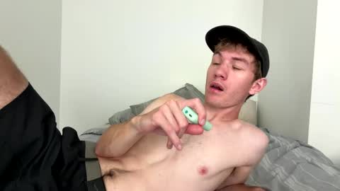 Snapshot of oliver_beck chatting on September 2025 07:28:02 PM Oliver Beck online show from September 2025 07:28:02 PM