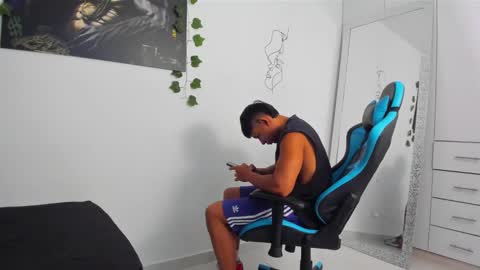 Oliver bray online show from February 2025 11:26:01 PM