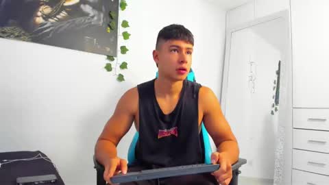 Oliver bray online show from March 2025 03:45:02 PM