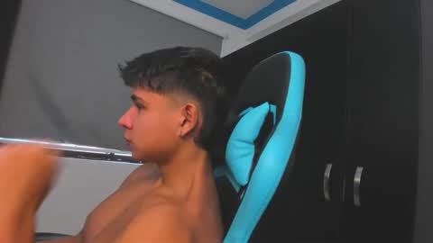 Oliver bray online show from October 2025 02:31:01 PM