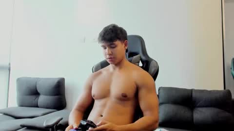 Snapshot of oliver_bray chatting on March 2026 07:06:02 PM Oliver bray online show from March 2026 07:06:02 PM