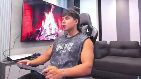 Snapshot of oliver_bray chatting on March 2026 12:39:01 AM Oliver bray online show from March 2026 12:39:01 AM