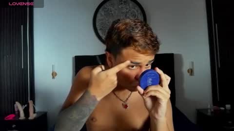 Snapshot of oliver_fuck chatting on February 2026 09:02:02 PM HansOliver online show from February 2026 09:02:02 PM