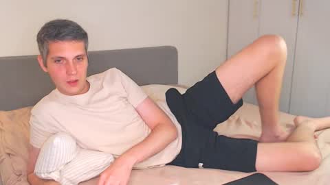 Snapshot of oliver_hort chatting on September 2025 04:00:01 PM Oliver online show from September 2025 04:00:01 PM