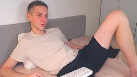 Oliver online show from November 2025 12:51:01 PM