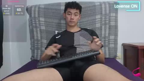 Snapshot of oliver_rayman chatting on February 2026 09:33:02 PM Oliver Rayman online show from February 2026 09:33:02 PM