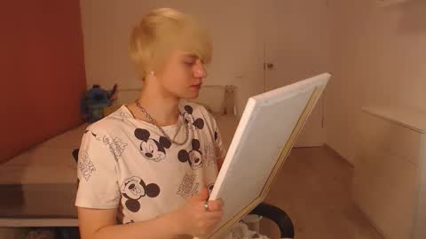 Snapshot of oliver_sweet_ chatting on September 2025 01:49:02 AM Oliver online show from September 2025 01:49:02 AM