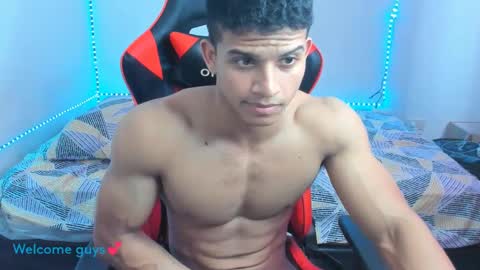 oliver thompsson online show from January 2025 08:46:02 PM