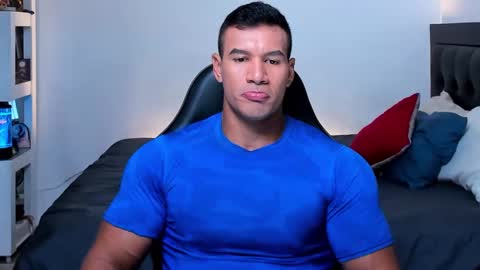 oliver_tommy online show from September 2025 12:21:02 AM